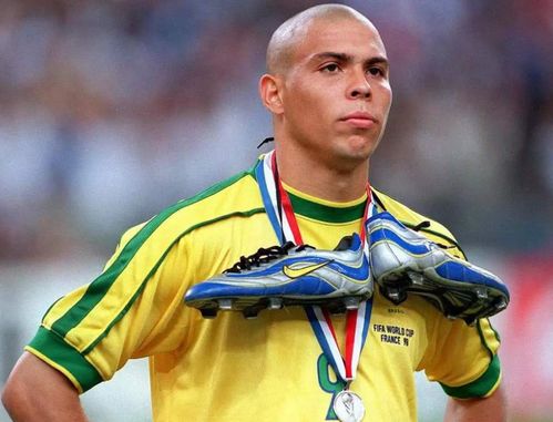 将吕沁遥的 将吕沁遥的