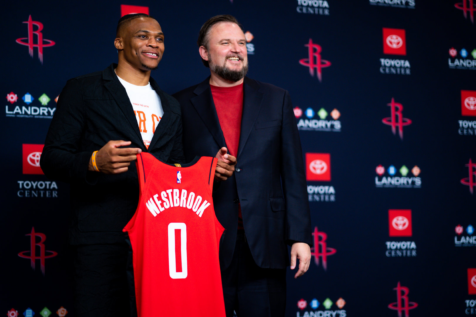 的中锋被频 的中锋被频